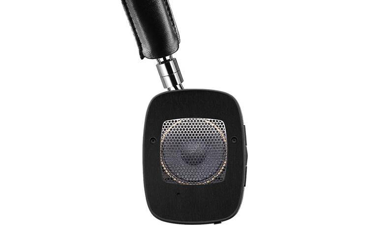 Bowers & Wilkins P5 Wireless Removed earpad to show driver