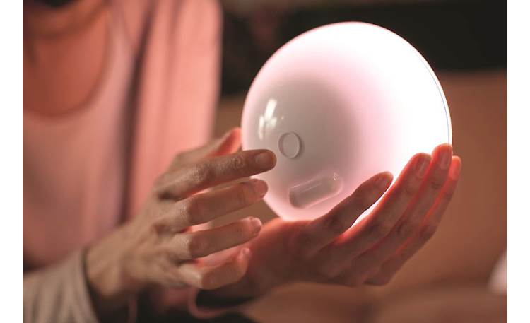 Philips Hue Go Access seven preset lighting modes via the button on the lamp