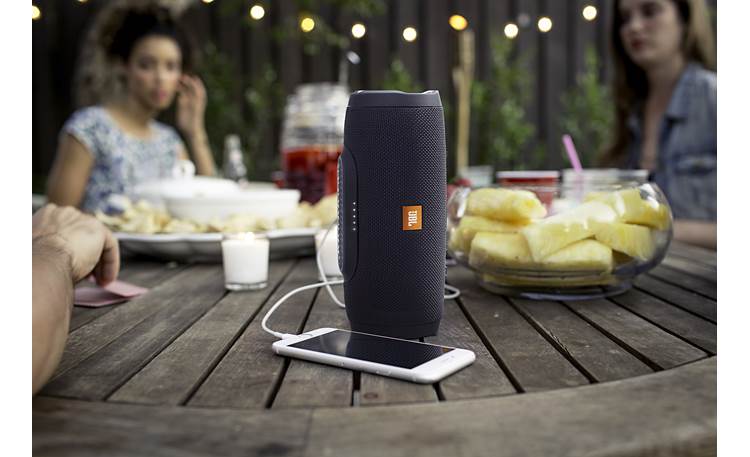 JBL Charge 3 Black - recharge your phone on the go (smartphone not included)