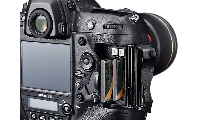Nikon D5 (no lens included) Dual Compact Flash card slots