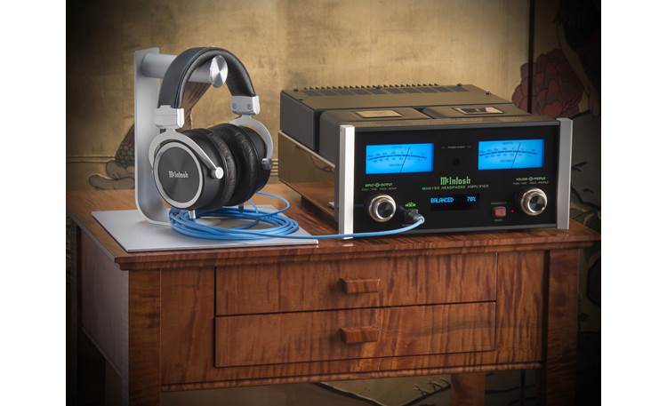 McIntosh MHA150 Doubles as a headphone amp and a stereo integrated amp