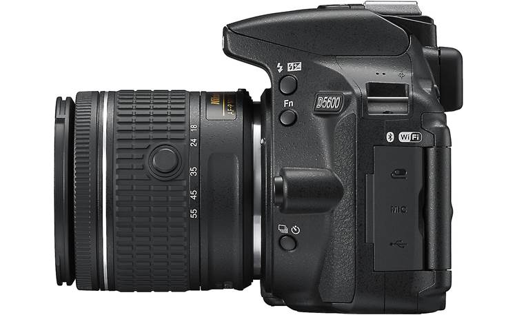 Nikon D5600 Kit Right side view