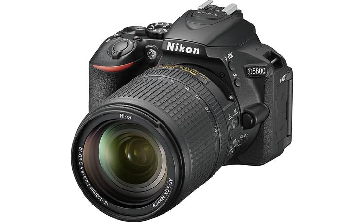 Nikon D5600 Telephoto Lens Kit Front