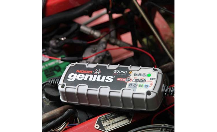 NOCO G7200 Genius Series 7.2A 12-volt/24-volt battery charger and