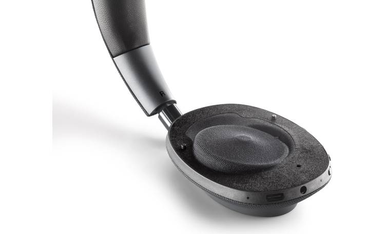 Bowers & Wilkins PX Wireless Powerful drivers deliver rich sound