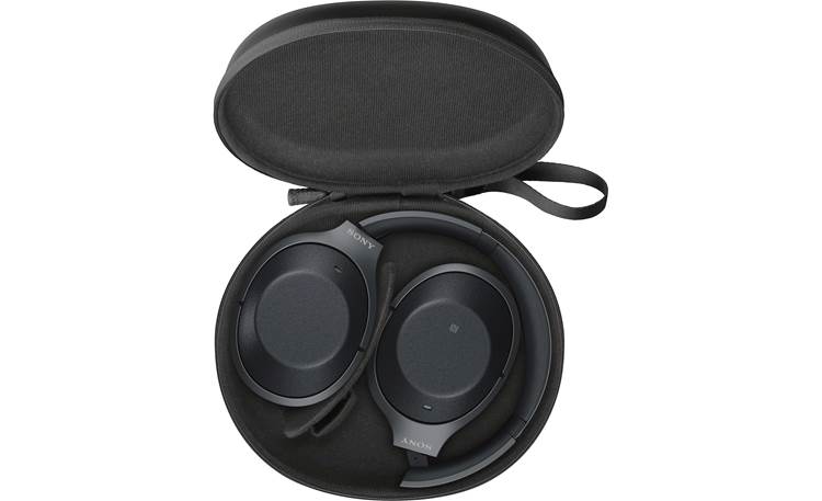 Sony WH-1000XM2 Folds into the included carrying case