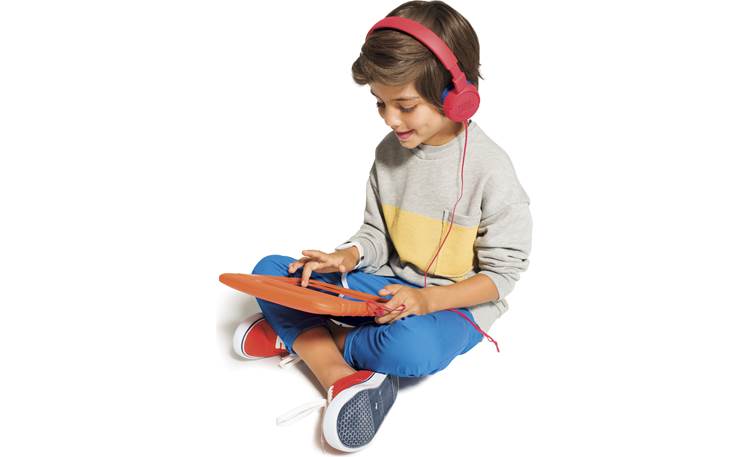 JBL JR300 Limits the volume output, so your kids can listen safely