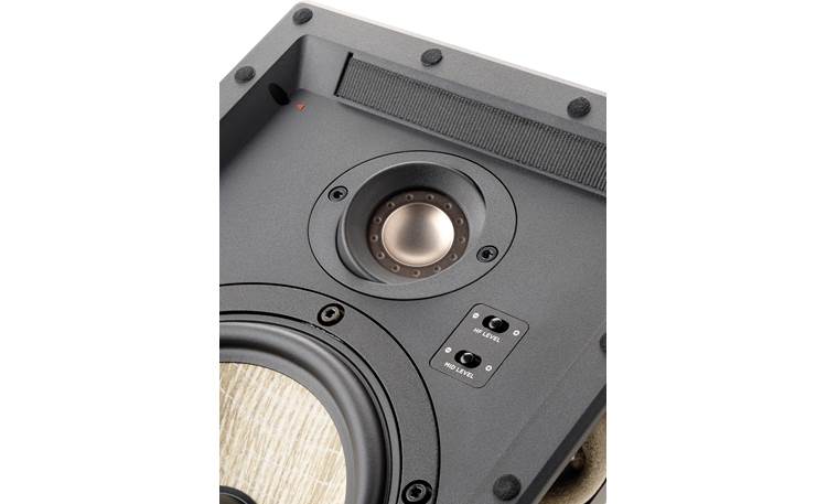 Focal 300 IW 6 Close-up of inverted dome tweeter and tone controls