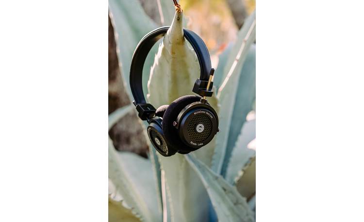 Grado GW100 Wireless Series Special open-back chamber designed to prevent sound from leaking out