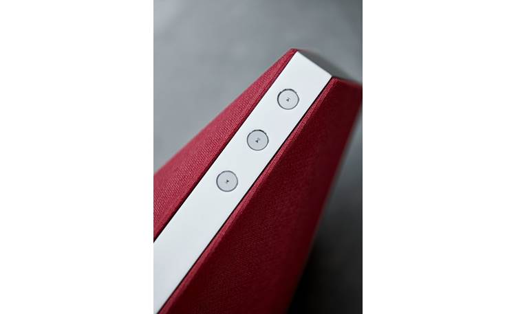 Dynaudio Music 7 Red - control button detail