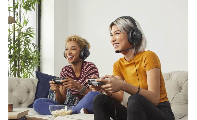JBL Quantum 200 Connects to 3.5mm headphone jack at the bottom of most Playstation or Xbox controllers