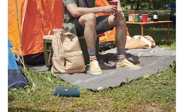 JBL Flip 5 Eco Rugged and waterproof for outdoor use