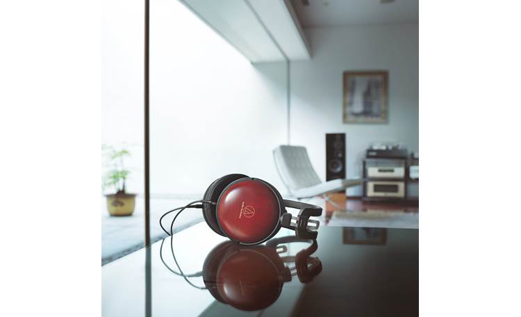 Audio-Technica ATH-AWAS Asada Zakura Delivers wide-open, warm sound with smooth highs 
