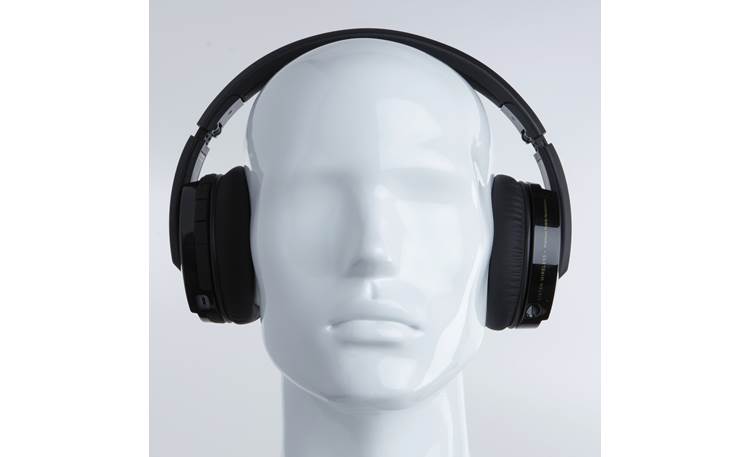 Focal Listen Wireless Mannequin shown for fit and scale