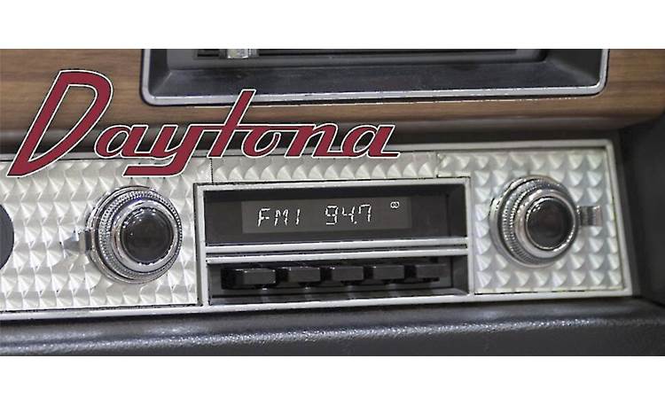 RetroSound Daytona M1A Shown with black push buttons and black/chrome knobs, parts that are free with your Daytona purchase