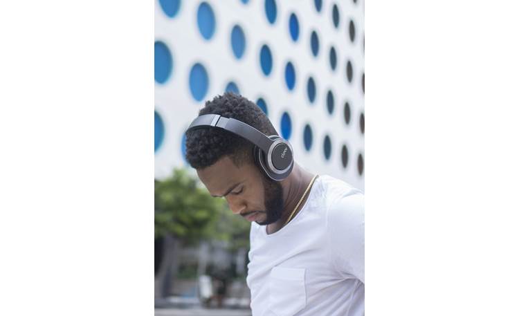 Cleer Flow Hybrid noise-canceling circuitry helps quiet external distractions