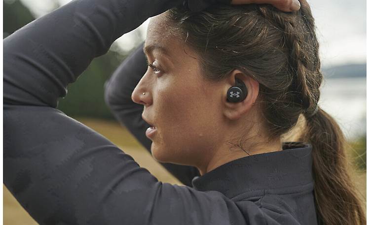 Under armour best sale truly wireless earbuds