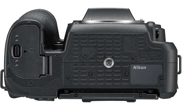 Nikon D7500 Two Lens Bundle Threaded tripod insert