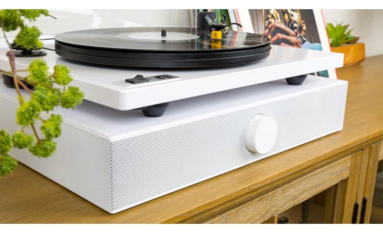 Andover Audio SpinBase IsoGroove™ technology lets you place your turntable (not included) directly on top of the speakers without feedback.