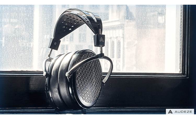 Audeze CRBN Clear, transparent sound with fine detail and realistic bass