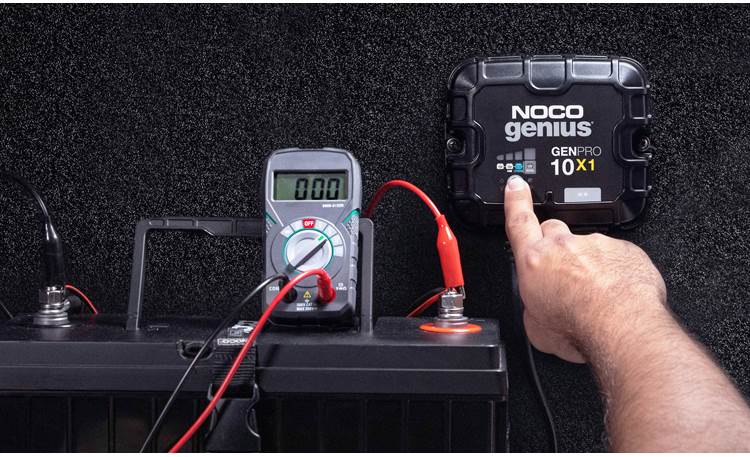 NOCO GENPRO10X1 Switch between charging modes depending the voltage and battery type (battery and multimeter not included)