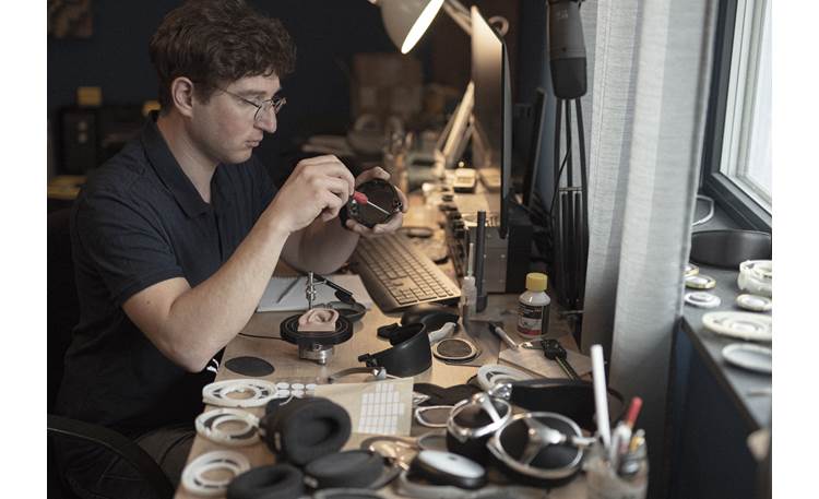 Meze Audio Elite Each set of headphones is hand-assembled by Meze Audio