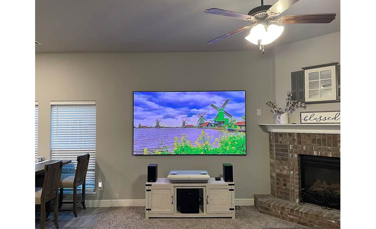 Elite Screens Aeon AR103H-CLR3 Includes mounting hardware 