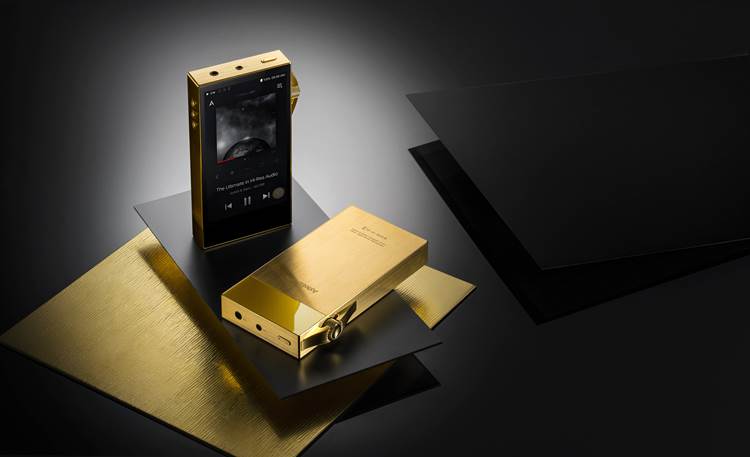 Astell&Kern SA700 Features an eye-catching gold body