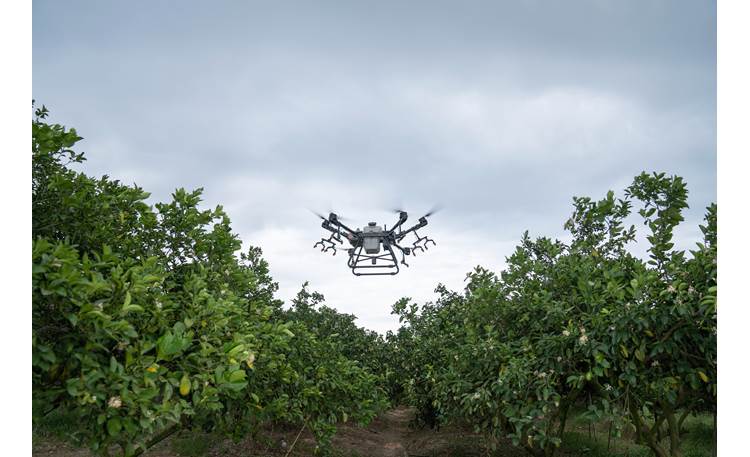 DJI AGRAS T30 Covers up to 40 acres per hour of use