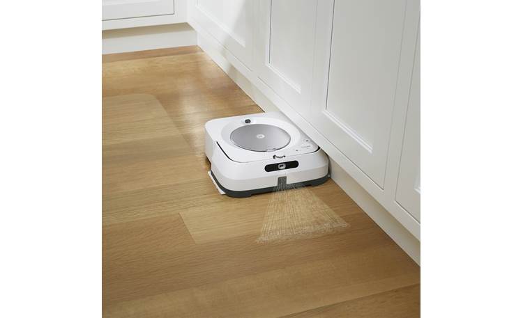 iRobot Braava Jet M6 Pays special cleaning attention to edges and corners
