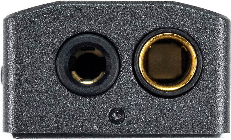 iFi Audio GO bar Unbalanced 3.5mm and balanced 4.4mm outputs for connecting headphones