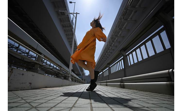 Nikon NIKKOR Z 17-28mm f/2.8 Ultra-wide-angle for spectacular street shooting
