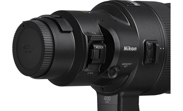 Nikon NIKKOR Z 400mm f/2.8 TC VR S Integrated teleconverter switch provides an effective focal length of 560mm