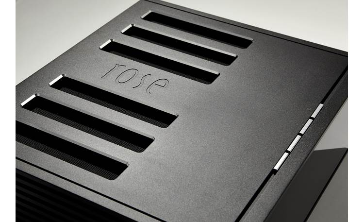 HiFi Rose RS520 Solid aluminum chassis has four-sides/one-piece construction