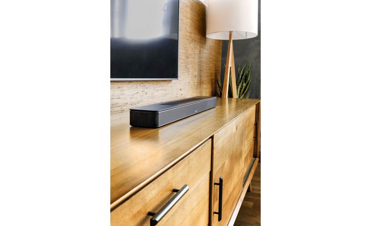 Bose® Smart Soundbar 600 Sleek look matches most rooms