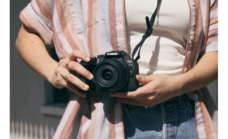 Canon EOS R10 Content Creator Kit Compact, lightweight, and portable
