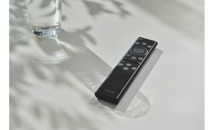 Samsung QN75QN800B Includes solar-powered remote with built-in voice control button