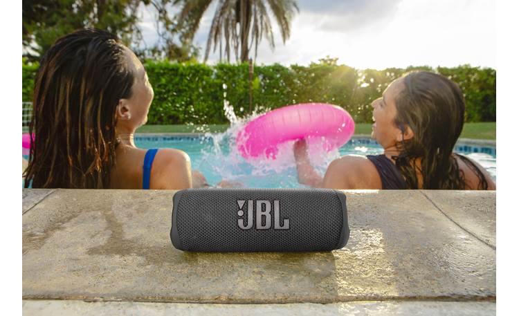 JBL Flip 6 Waterproof and dust-proof