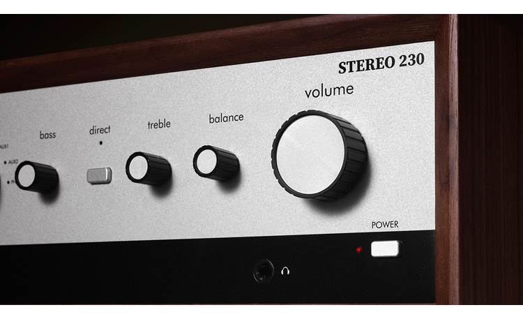 LEAK Stereo 230 Retro styling