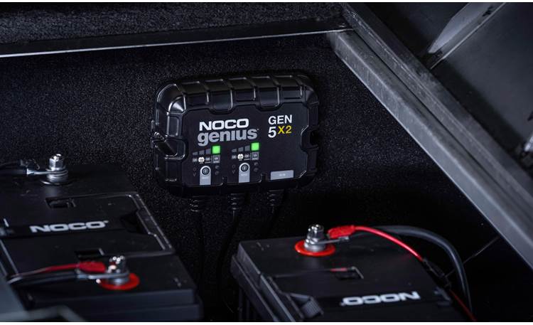 NOCO Genius 5 Genius Series 5A 6-volt/12-volt battery charger and  maintainer at Crutchfield