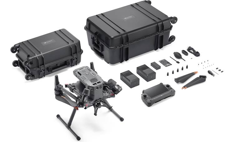  DJI Mavic Pro 4K Quadcopter with Remote Controller, 2  Batteries, with 1-Year Warranty - Gray : Toys & Games