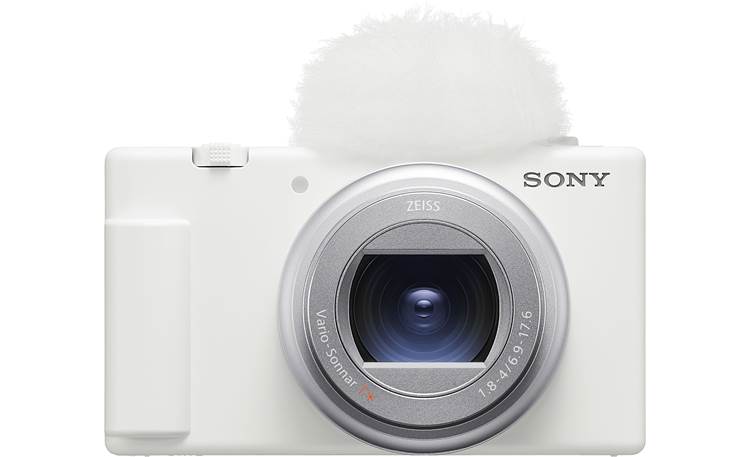 Sony ZV-E10 Hands-on Review - Lower Price/Bigger Sensor Vlogging Cam 