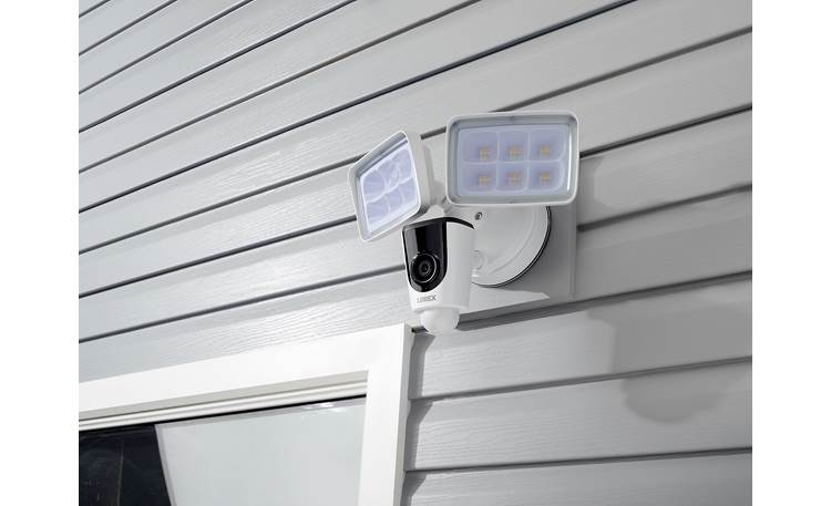 Lorex 1080p Wi-Fi Floodlight Security Camera Can be wall-mounted (kit included)