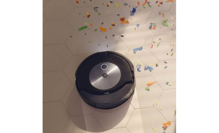 iRobot Roomba Combo™ J7+ Let the Combo J7+ clean up after the party
