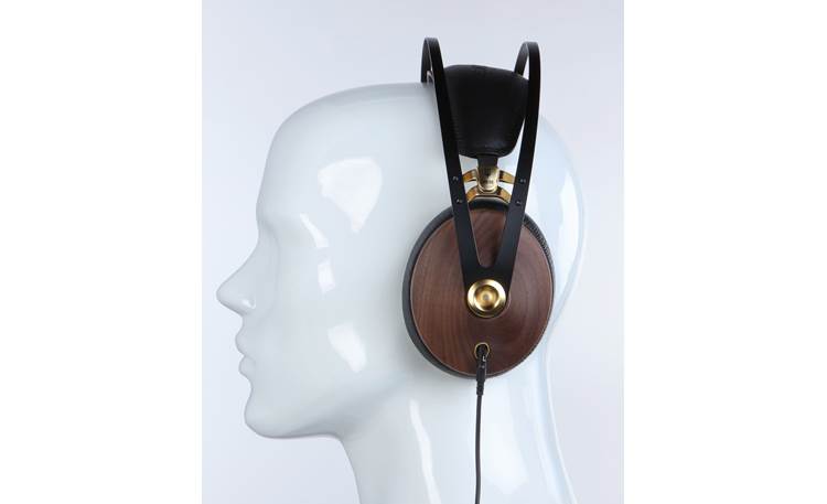 Meze Audio 99 Classics (Walnut/Gold) Over-ear wired Meze Audio 99 Classics (Walnut/Gold) Over-ear wired
