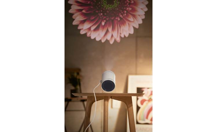 Samsung The Freestyle Gen 2 Smart calibration feature analyzes wall color and lighting conditions to automatically optimize picture settings for your environment