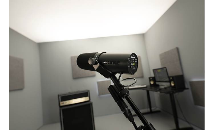 Shure SM7dB Large-diaphragm cardioid dynamic microphone with built