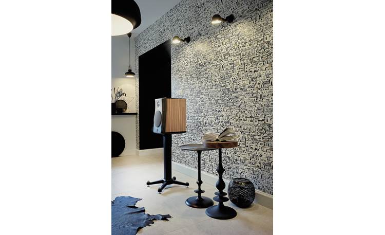 Focal Kanta™ No.1 Shown on matching stand (sold separately)