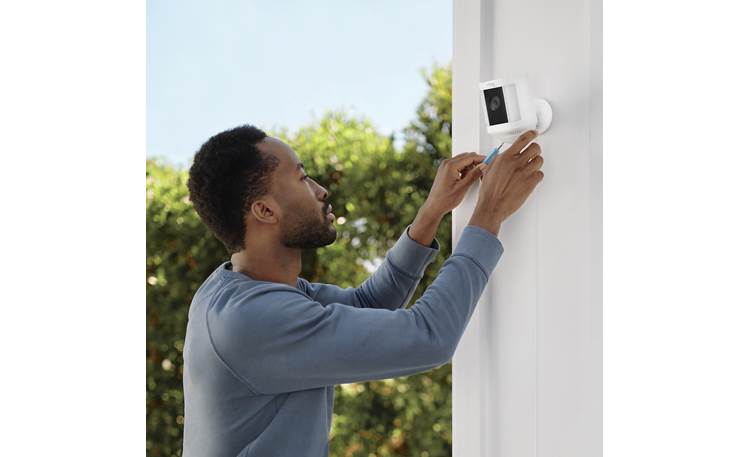 Ring Spotlight Cam Plus Plug-in Easy to install and adjust