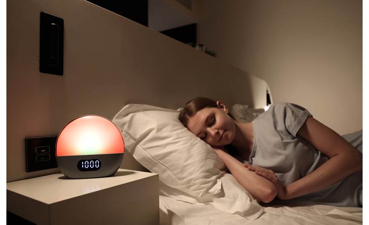 WiiM Wake-up  Light Simulated sunrise and sunset fades for smooth sleep transitions